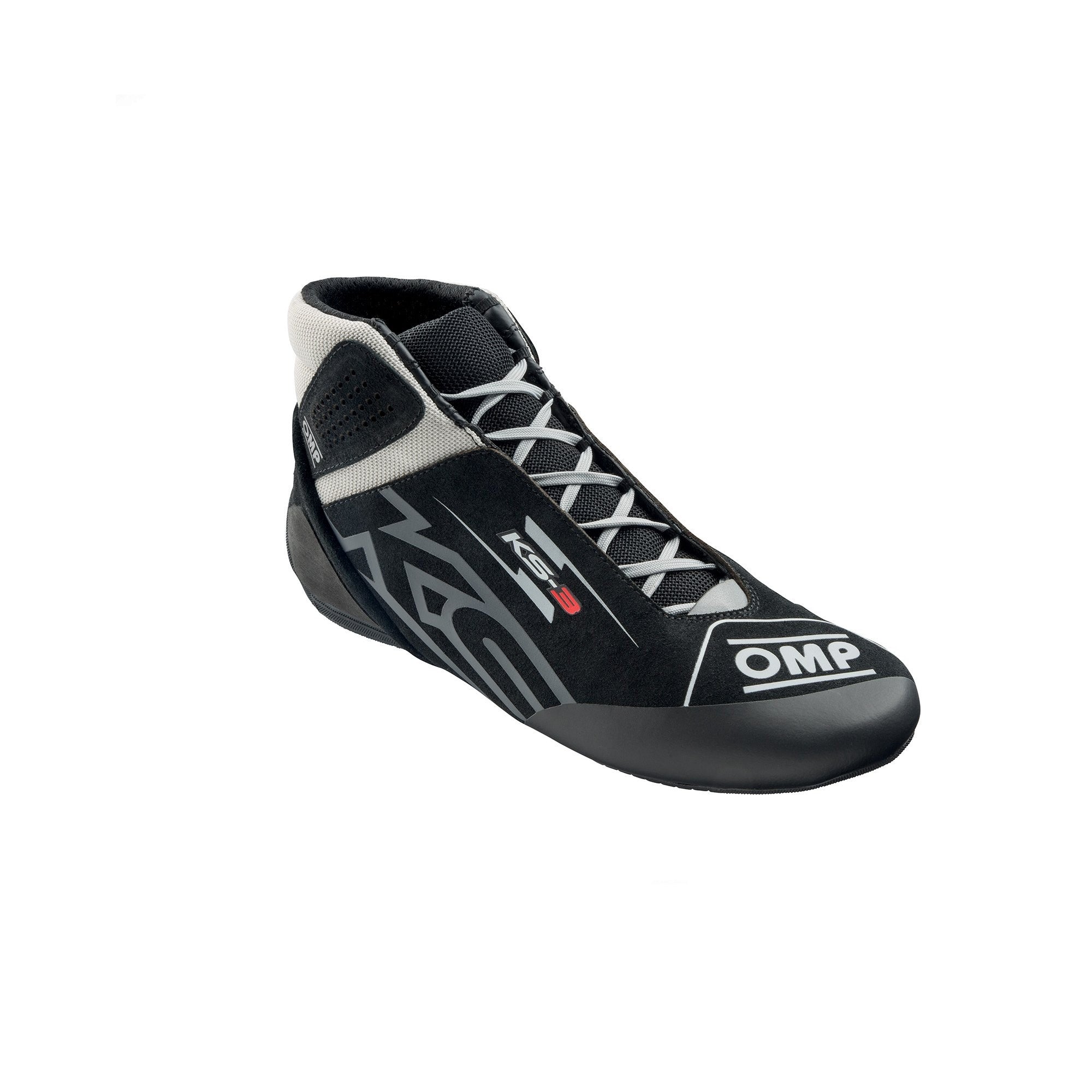 Do I need special kart shoes or will regular sneakers work for 2026 racing?