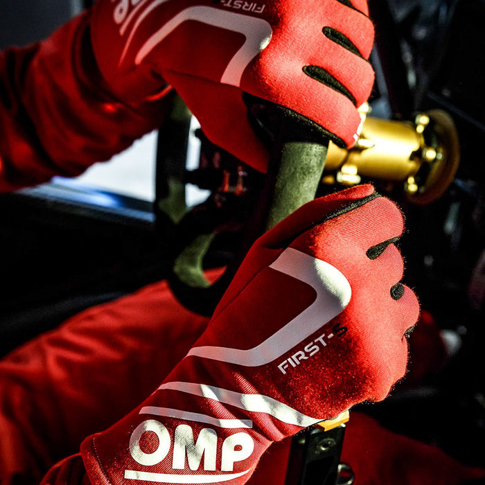 Why Motorsport Racing Gloves Are Vital for Driver Performance and Safety - FAST RACER