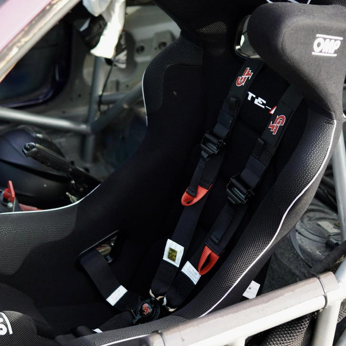 Installing a Racing Harness for a Race Car? The Fast Racer’s Checklist - FAST RACER