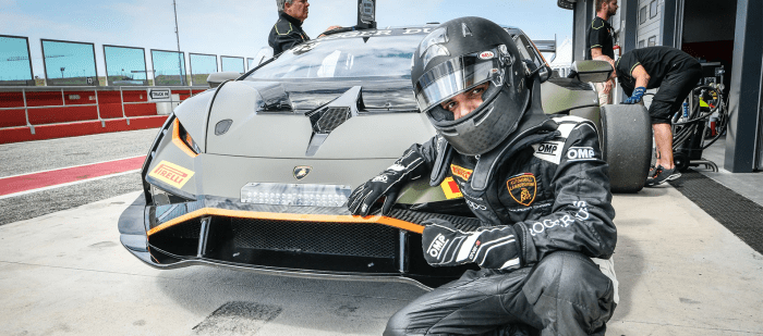 Top Reasons to Get the Bell Carbon Fiber Helmets With Customized Interior Lining - FAST RACER