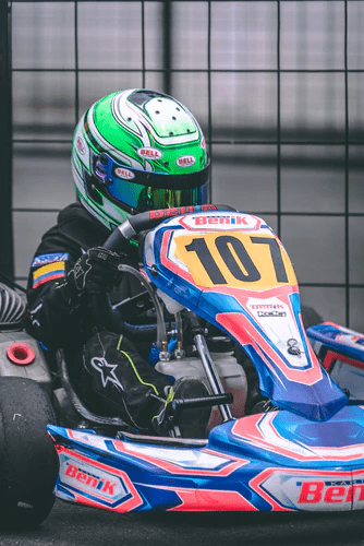 How to Clean the Helmet Shield? - FAST RACER