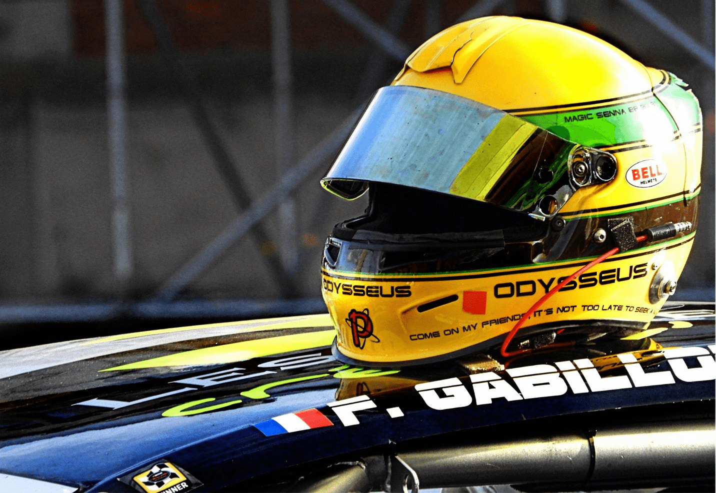 3 Important Race Safety Accessories - FAST RACER