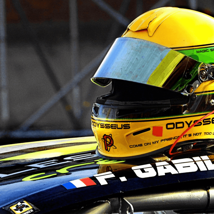 3 Important Race Safety Accessories - FAST RACER