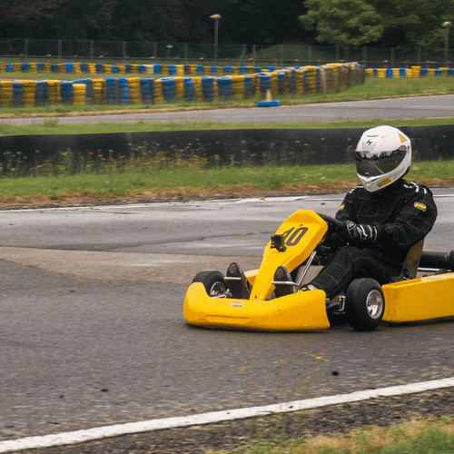 Everything You Need to Know About Driving Go-Karts as A Beginner - FAST RACER