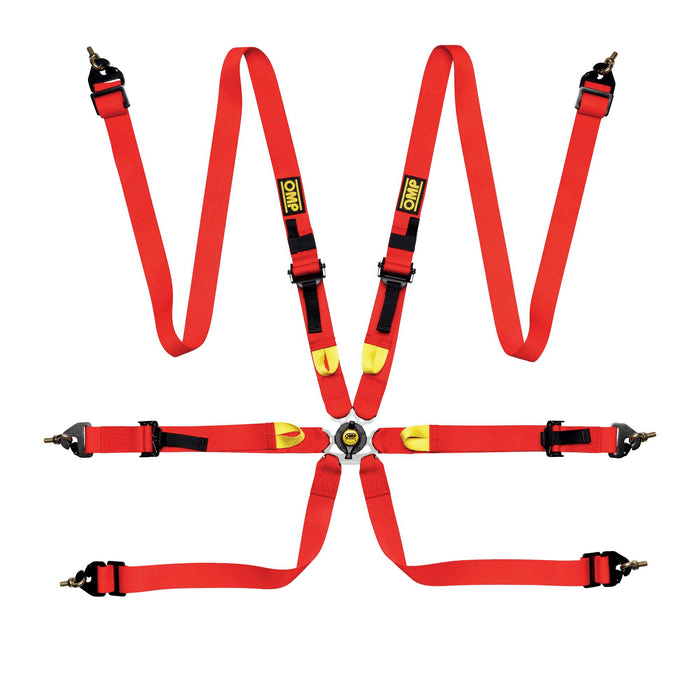3 Things You Need to Know About Racing Harnesses - FAST RACER